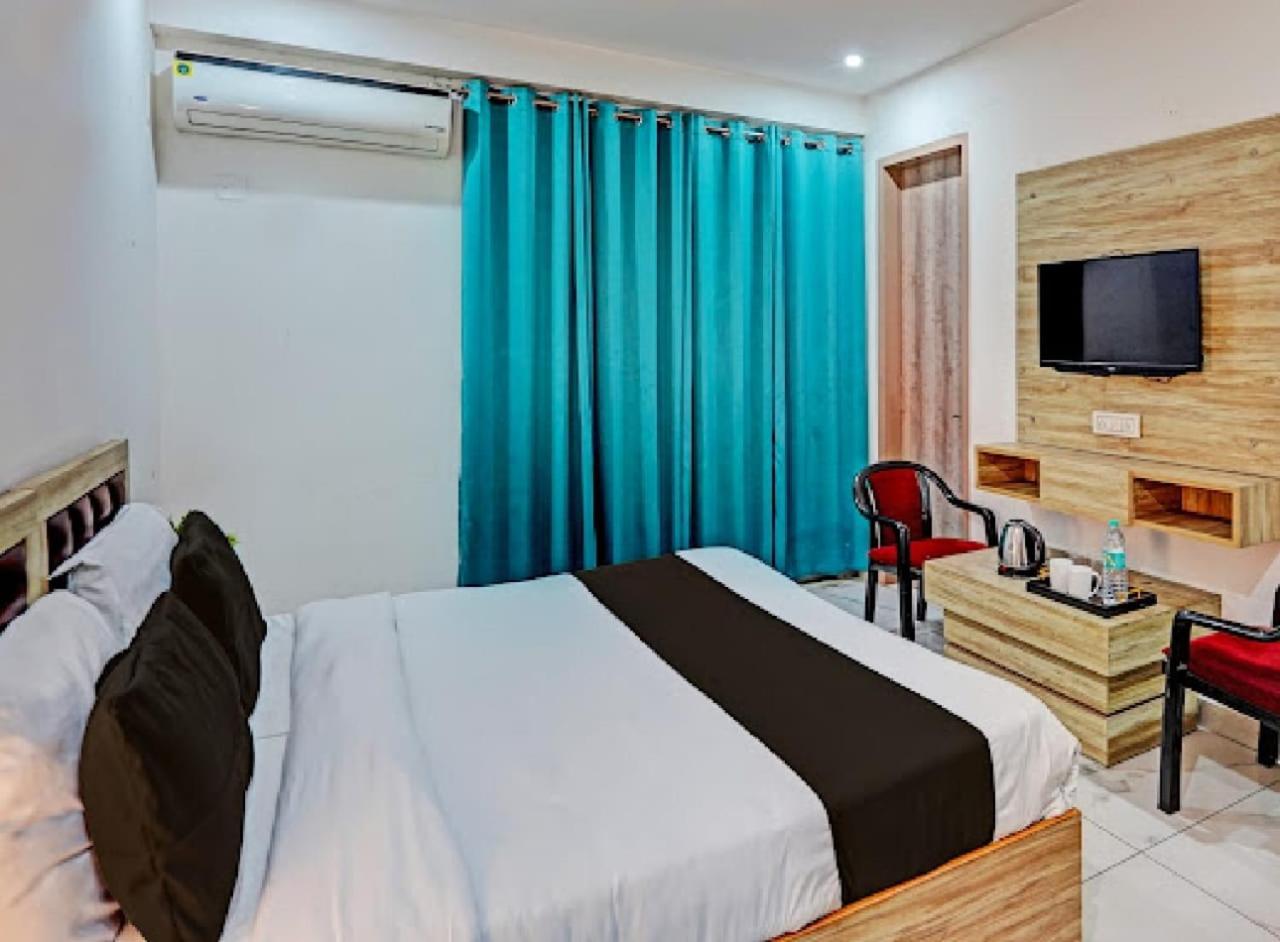 Akshay Dream Stay Гургаон Экстерьер фото