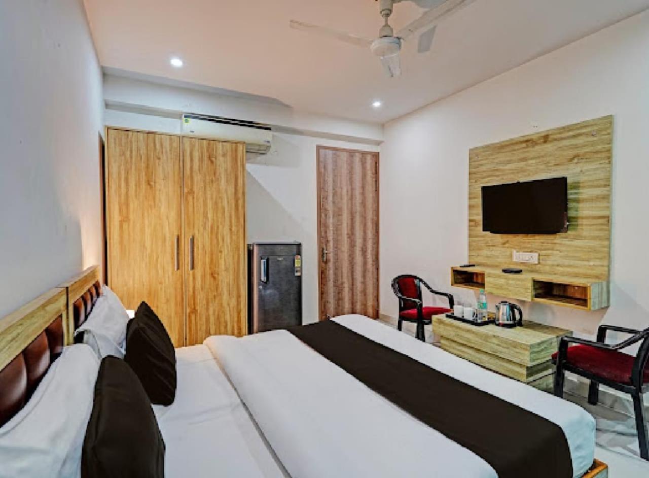 Akshay Dream Stay Гургаон Экстерьер фото